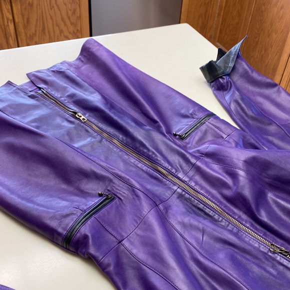 Begedor 1980s purple leather dress featuring a two way zipper and side zippers. - Picture 8 of 9